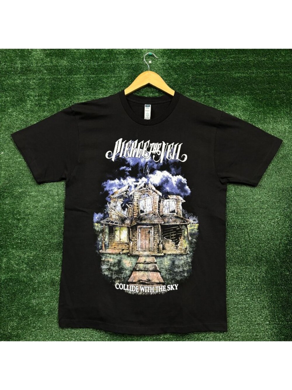 Pierce the Veil Collide with the Sky Rock Band T-Shirt Size Large